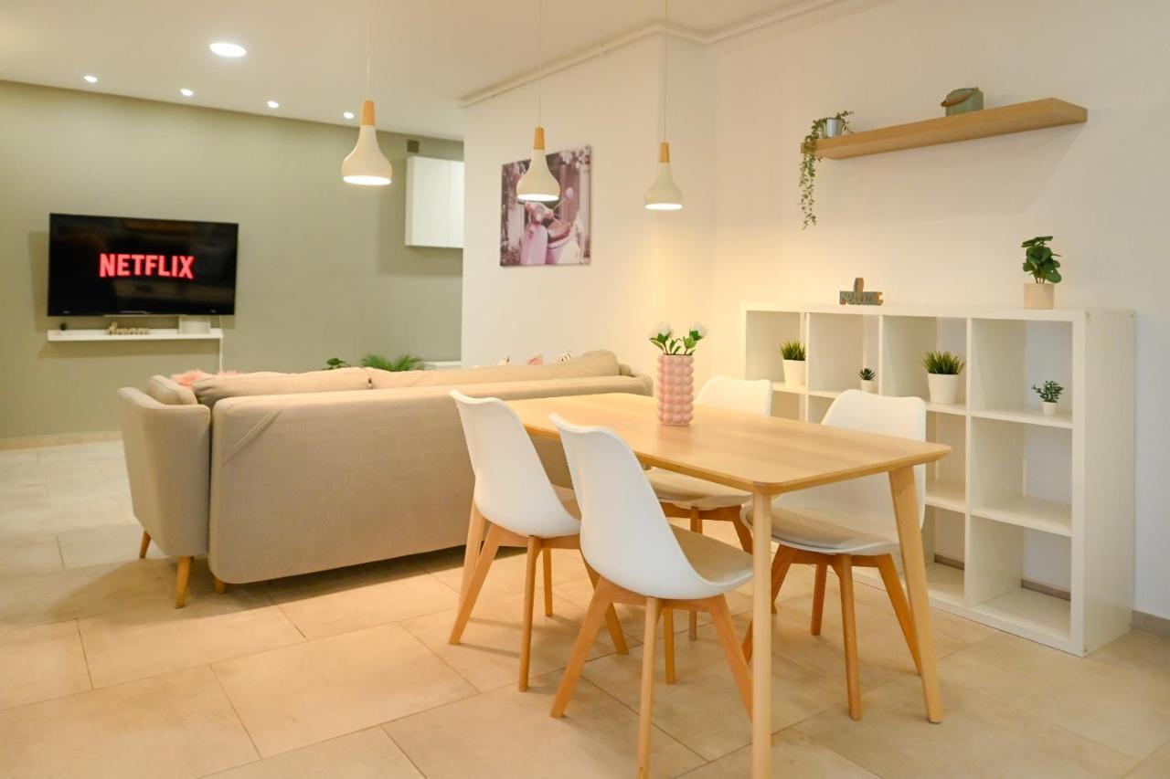 Splendid 2Br Apartment With Breathtaking Views Of Casa Poporului Bukarest Exteriör bild