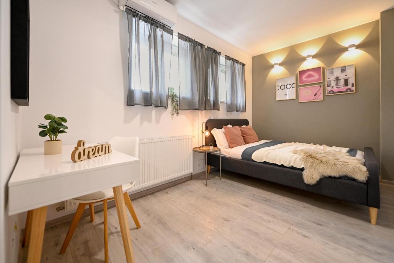 Splendid 2Br Apartment With Breathtaking Views Of Casa Poporului Bukarest Exteriör bild
