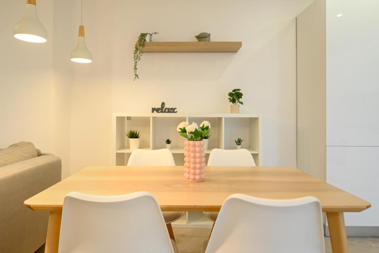 Splendid 2Br Apartment With Breathtaking Views Of Casa Poporului Bukarest Exteriör bild